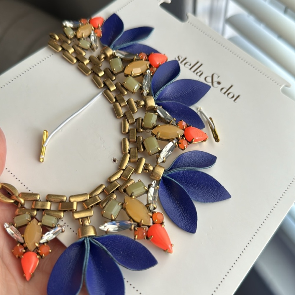 STELLA & DOT statement necklace. Worn twice .